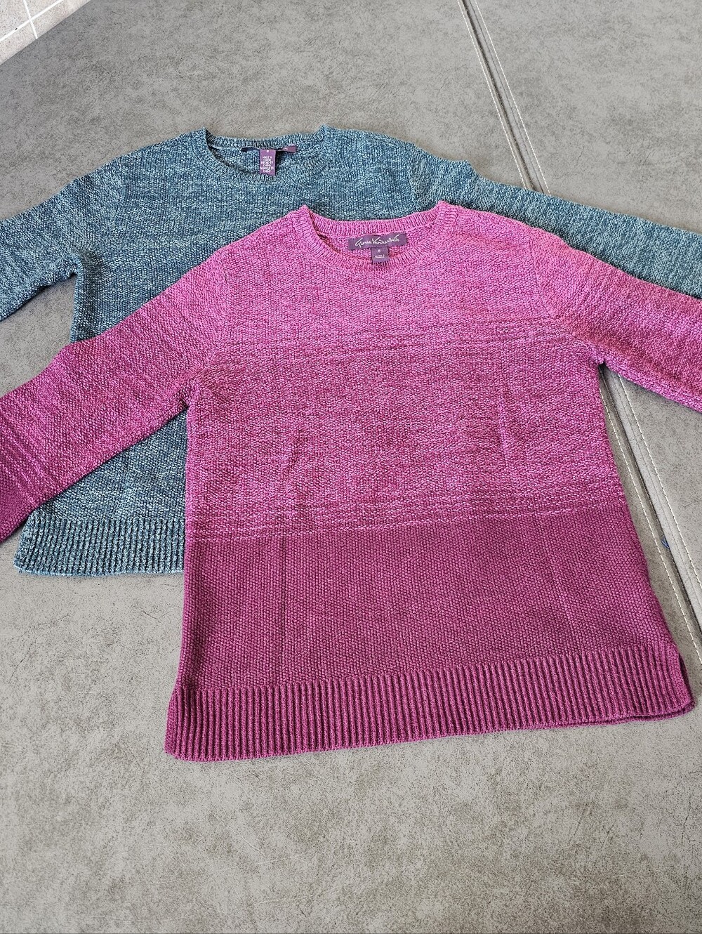 Gloria Vanderbilt Teal Green and Burgandy Women's Sweater Size Small